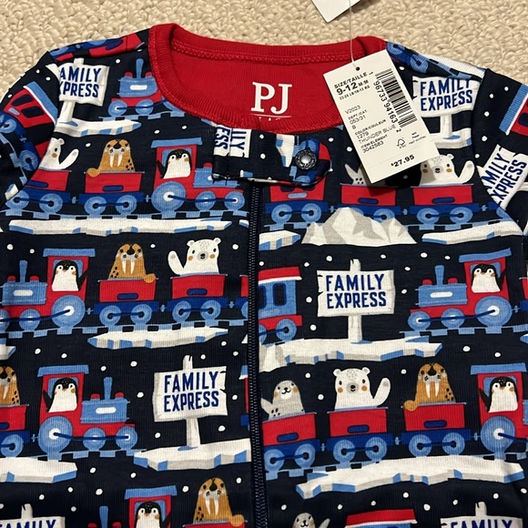 NWT - Train and animals one piece footed pjs.  Size 9-12 months. - Picture 2 of 5